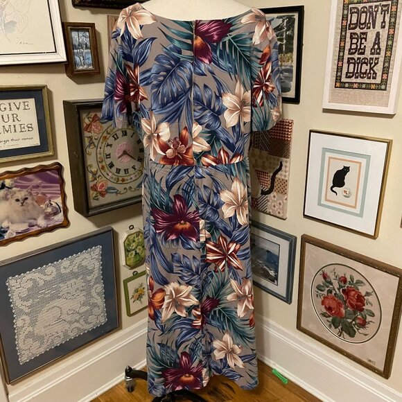 Hilo Hattie Brown and Blue Cotton Rayon Hawaiian Floral Short Sleeve Dress 2XL - Picture 3 of 5